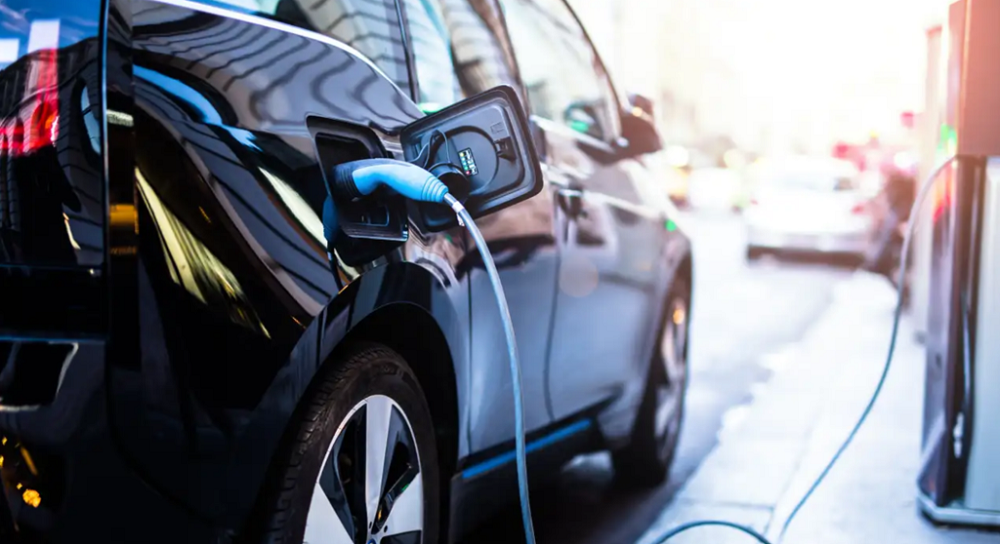 Rritet importi i makinave elektrike ne 2023, shifra rekord